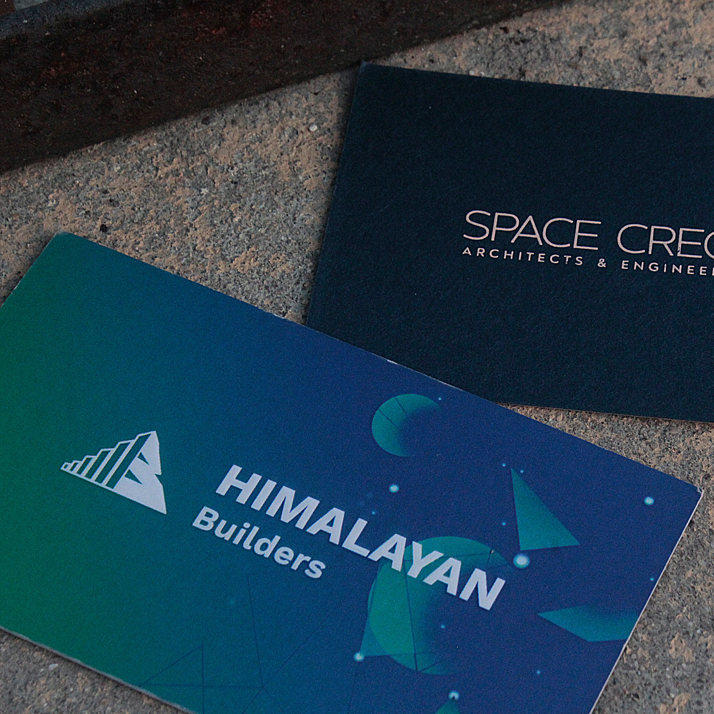 Embossed-and-Thick-Silver-Foiled-visiting-card-at-hyderabad-unique-visiting-card